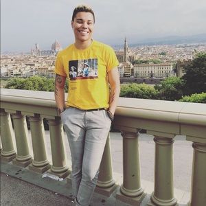 Meet your Posher, Eva